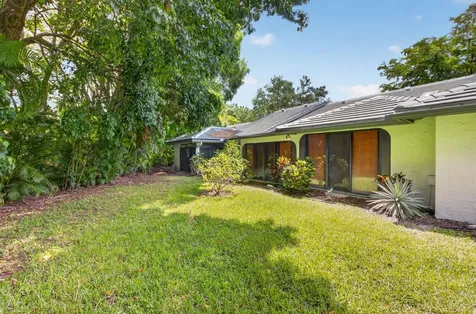 10015 Hickorywood Place Boynton Beach FL 33437