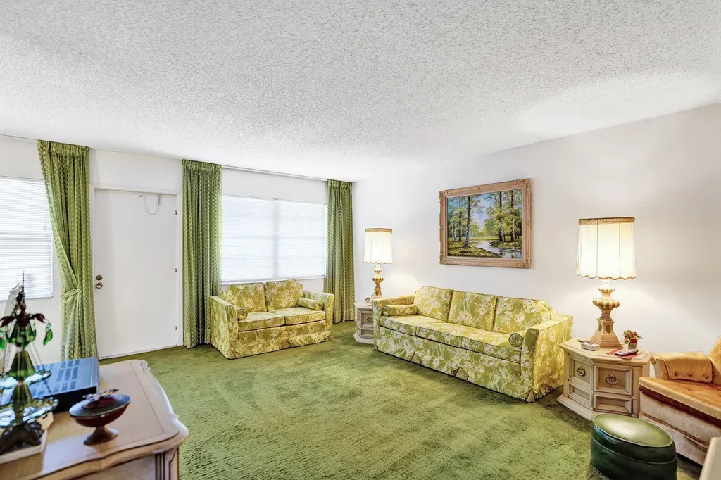 2049 Lyndhurst Deerfield Beach FL 33442