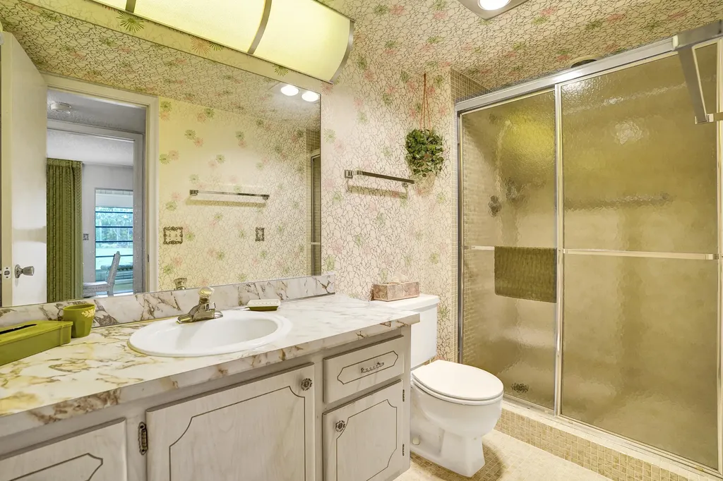 2049 Lyndhurst Deerfield Beach FL 33442