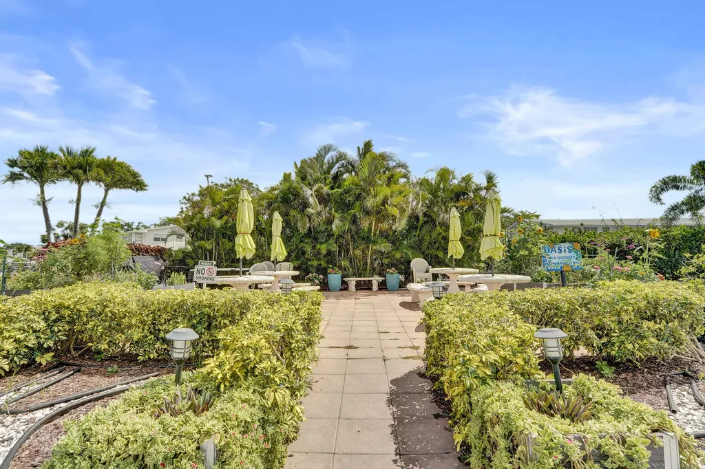 2049 Lyndhurst Deerfield Beach FL 33442