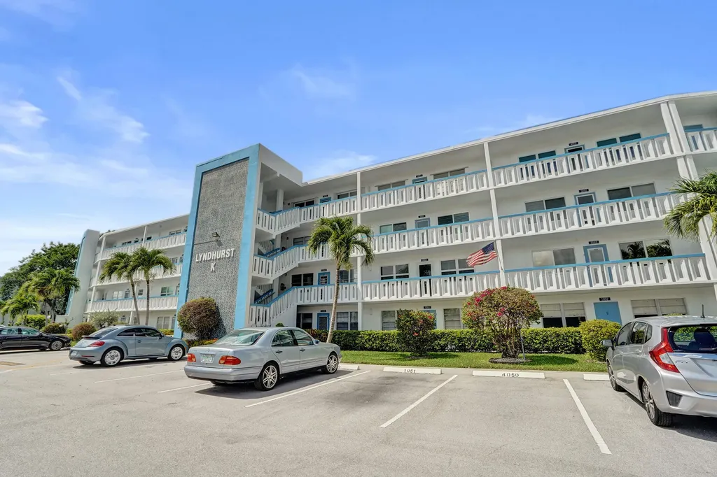 2049 Lyndhurst Deerfield Beach FL 33442