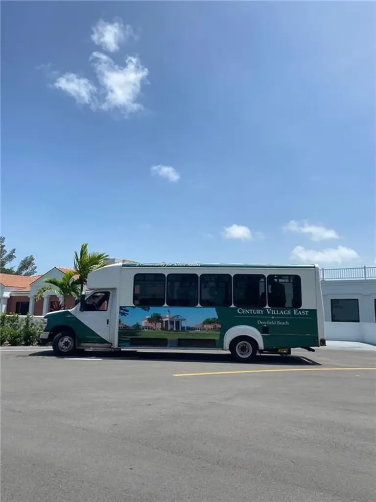 2049 Lyndhurst Deerfield Beach FL 33442