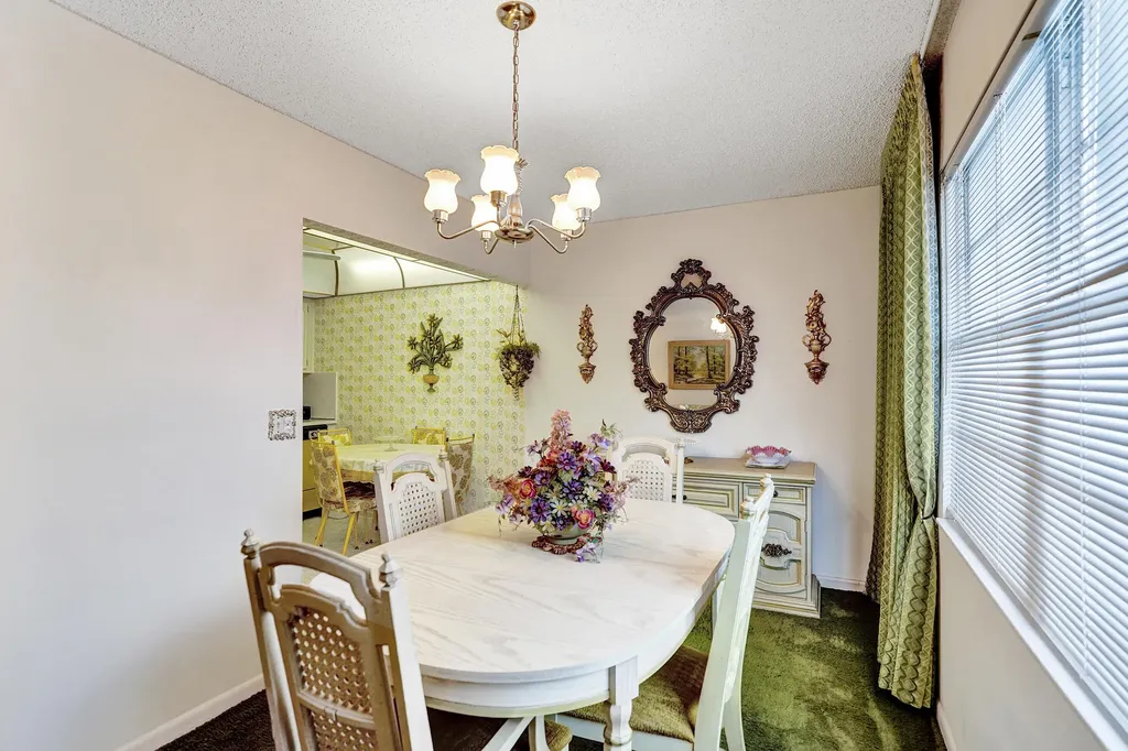 2049 Lyndhurst Deerfield Beach FL 33442