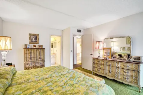 2049 Lyndhurst Deerfield Beach FL 33442