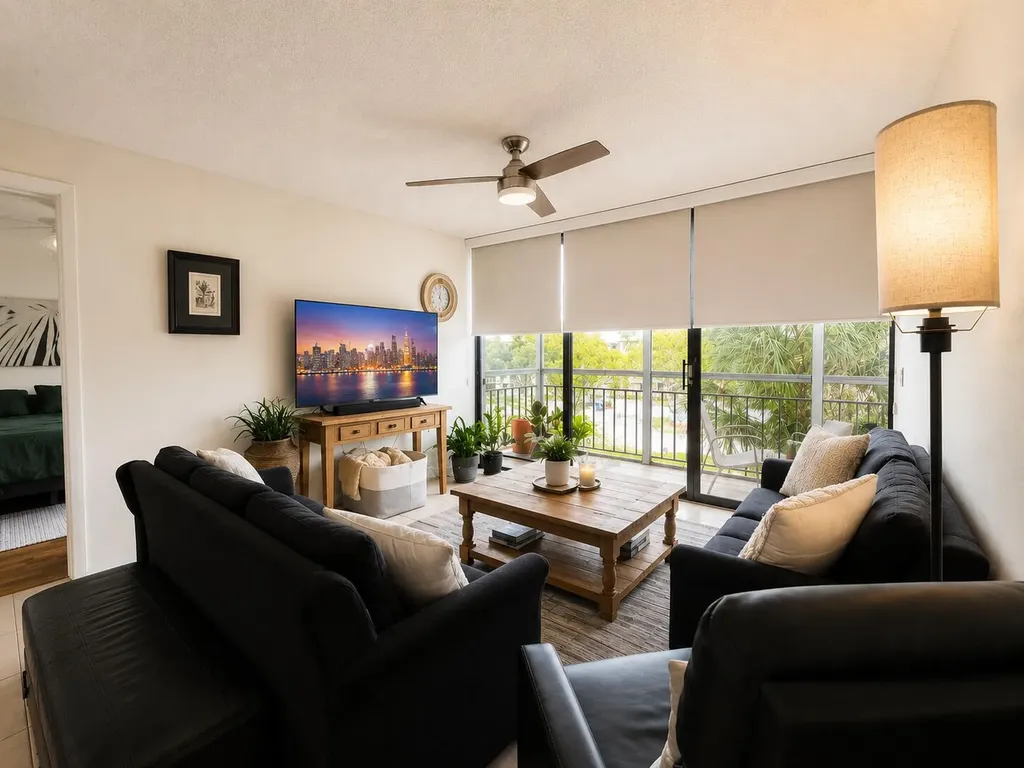 6193 Balboa Circle Boca Raton FL 33433