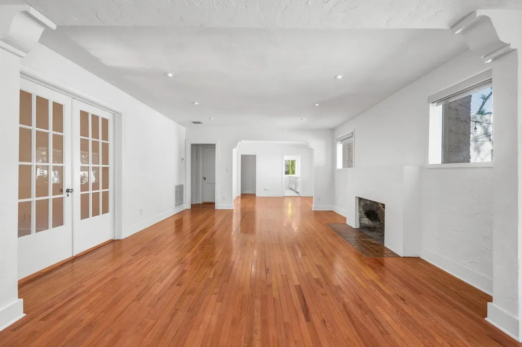 1612 SE 2nd Street Fort Lauderdale FL 33301