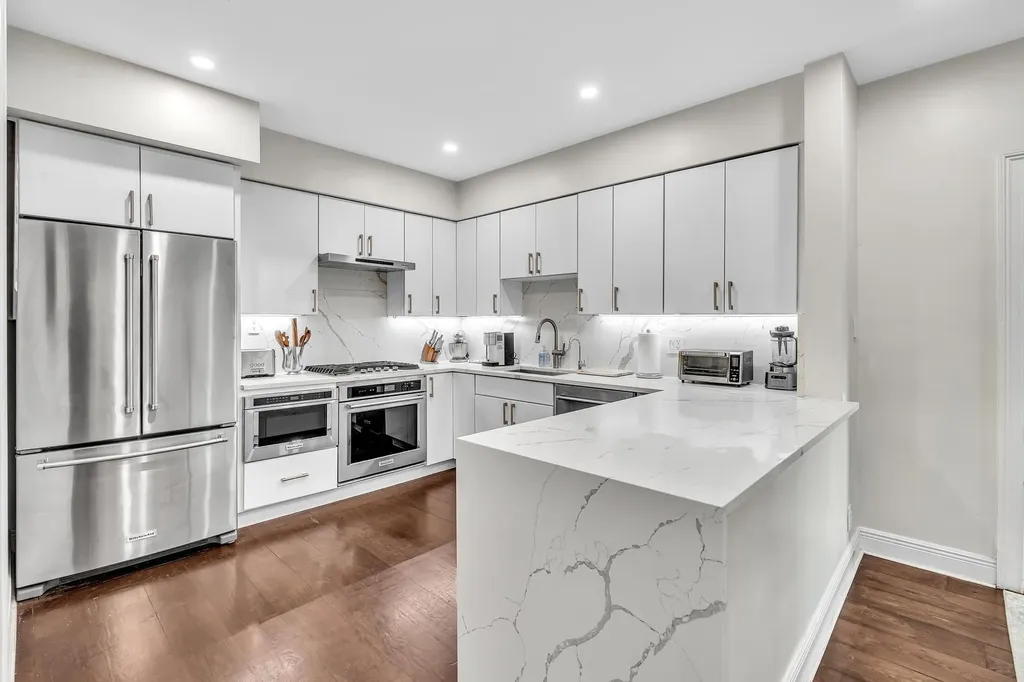 746 NE 16th Terrace Fort Lauderdale FL 33304