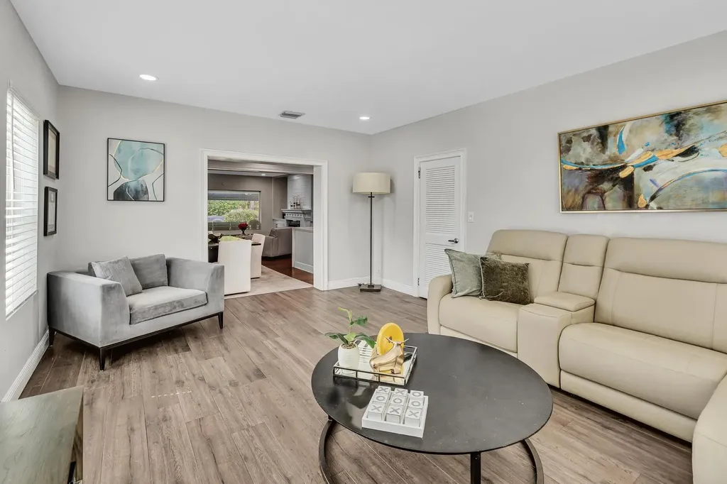746 NE 16th Terrace Fort Lauderdale FL 33304