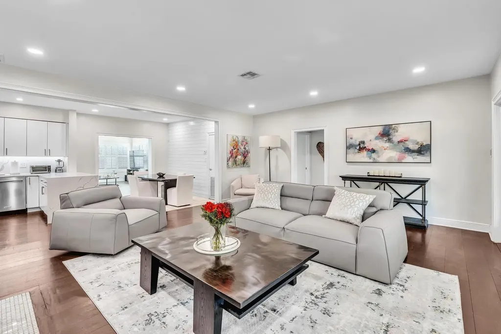 746 NE 16th Terrace Fort Lauderdale FL 33304