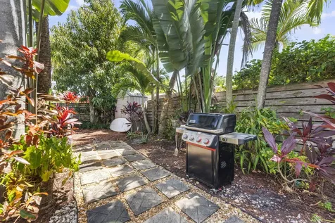 1627 NE 17th Avenue Fort Lauderdale FL 33305