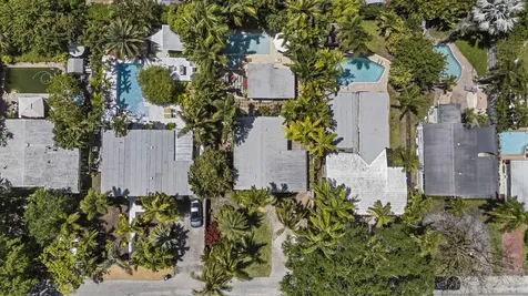 1627 NE 17th Avenue Fort Lauderdale FL 33305