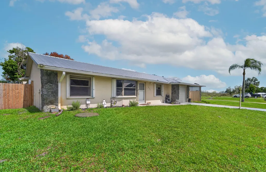 1911 SE Dock Street Port St Lucie FL 34952