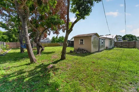 1911 SE Dock Street Port St Lucie FL 34952