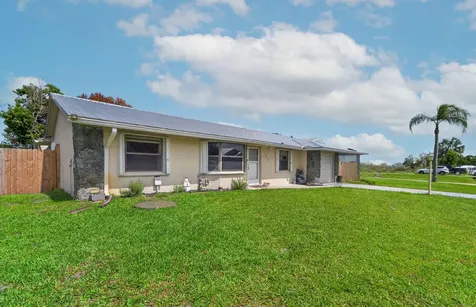 1911 SE Dock Street Port St Lucie FL 34952