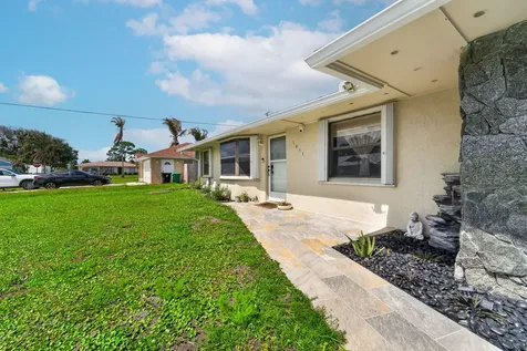 1911 SE Dock Street Port St Lucie FL 34952