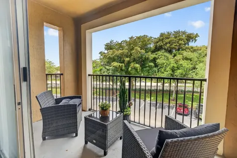 8020 N Nob Hill Road Tamarac FL 33321