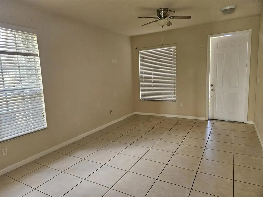 3255 NW 31st Terrace Oakland Park FL 33309