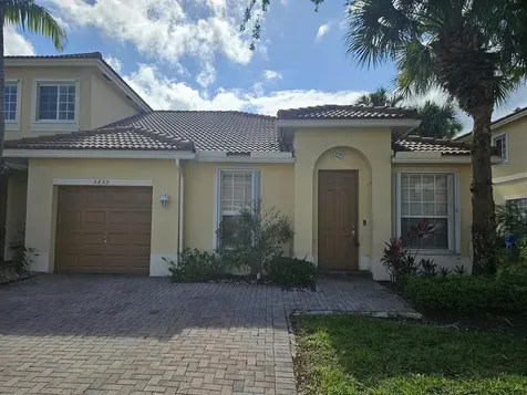 3255 NW 31st Terrace Oakland Park FL 33309