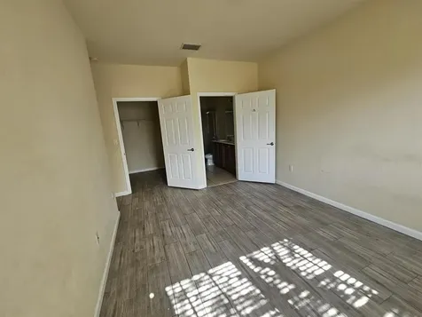 3255 NW 31st Terrace Oakland Park FL 33309