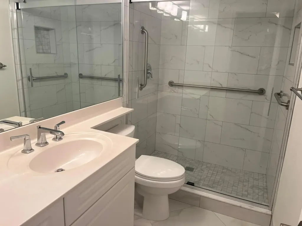 1000 Spanish River Road Boca Raton FL 33432