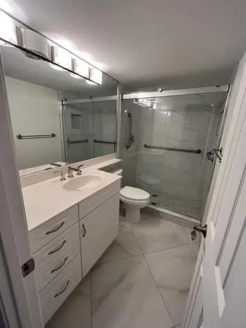 1000 Spanish River Road Boca Raton FL 33432