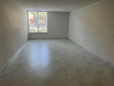 1000 Spanish River Road Boca Raton FL 33432