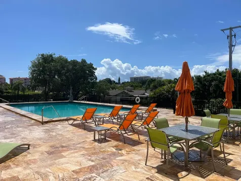 1000 Spanish River Road Boca Raton FL 33432