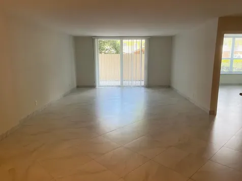 1000 Spanish River Road Boca Raton FL 33432