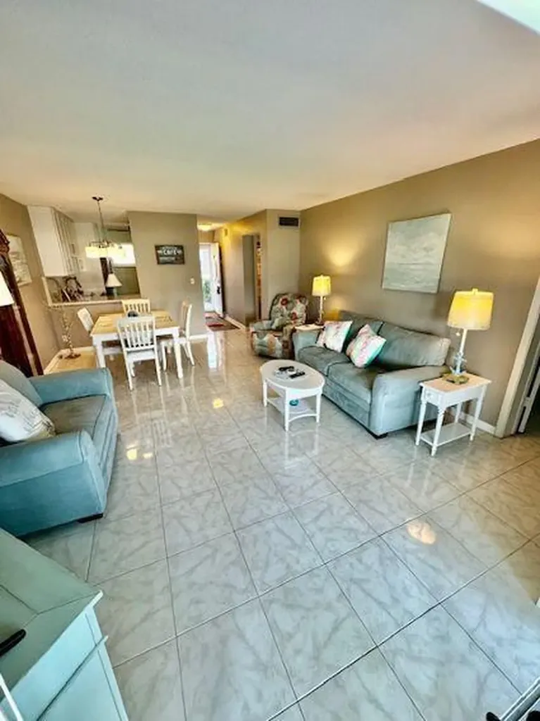2615 Garden Drive S Lake Worth FL 33461