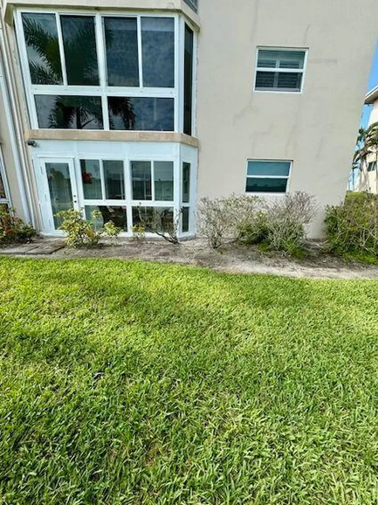 2615 Garden Drive S Lake Worth FL 33461