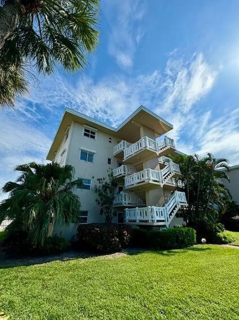 2615 Garden Drive S Lake Worth FL 33461