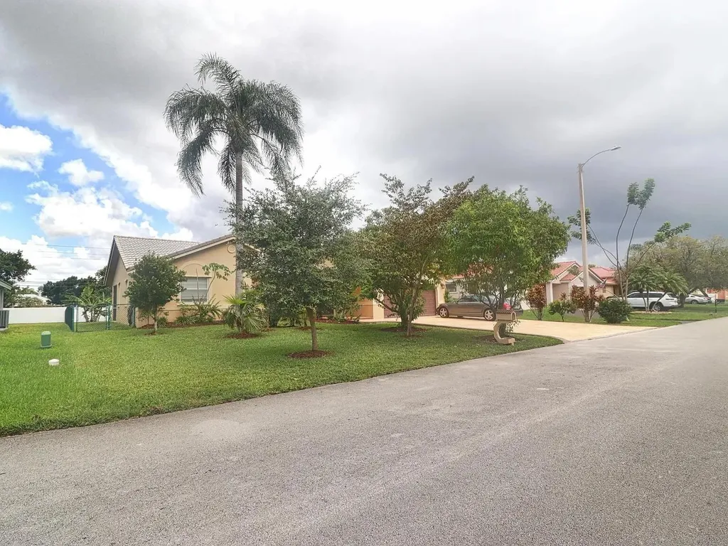 6401 W Sedgewyck Circle W Davie FL 33331