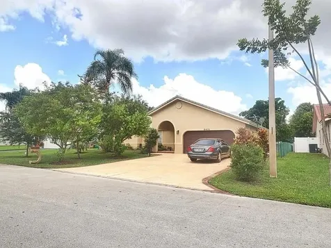 6401 W Sedgewyck Circle W Davie FL 33331