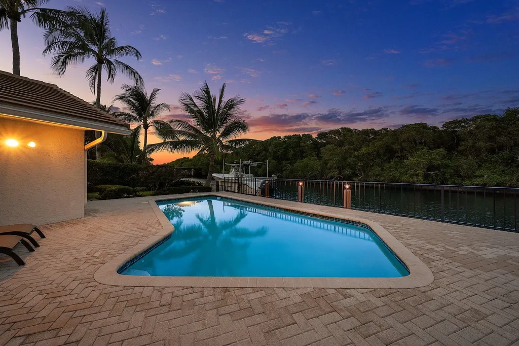 763 Camino Lakes Circle Boca Raton FL 33486