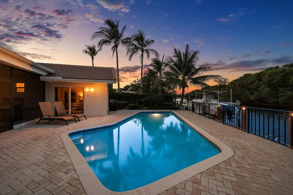 763 Camino Lakes Circle Boca Raton FL 33486