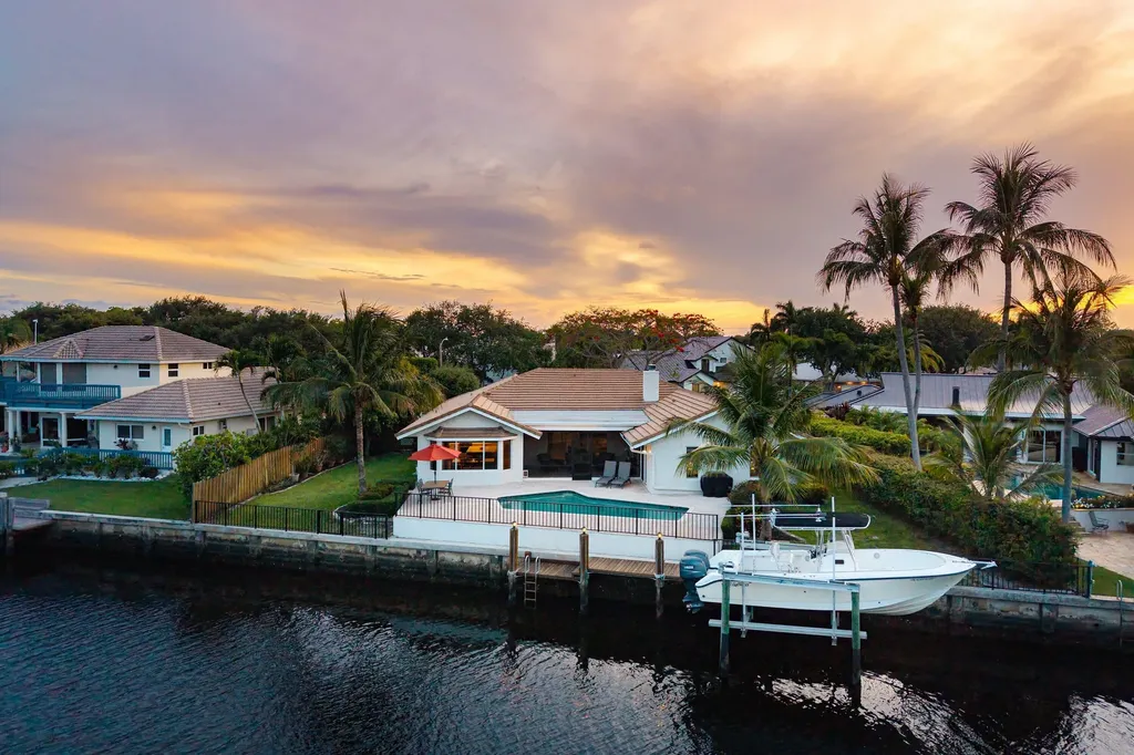 763 Camino Lakes Circle Boca Raton FL 33486