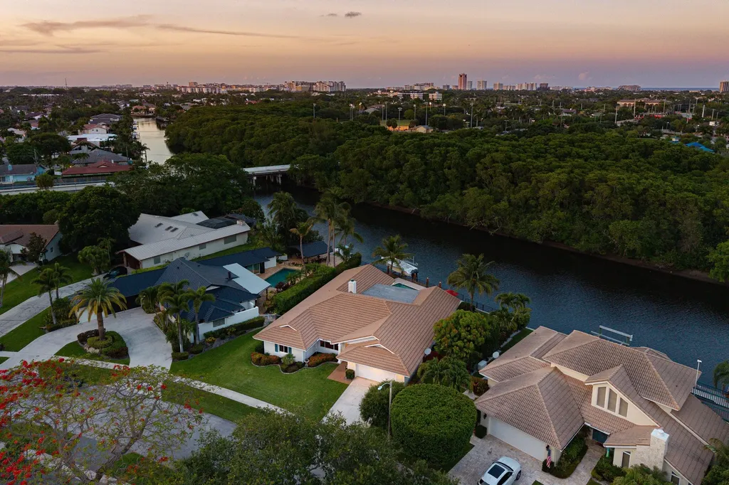 763 Camino Lakes Circle Boca Raton FL 33486