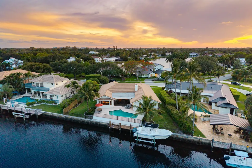 763 Camino Lakes Circle Boca Raton FL 33486