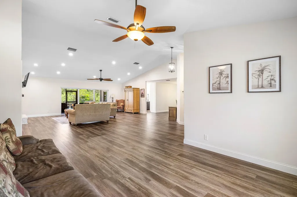 763 Camino Lakes Circle Boca Raton FL 33486