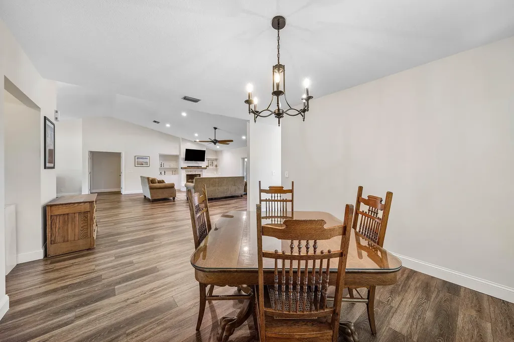 763 Camino Lakes Circle Boca Raton FL 33486
