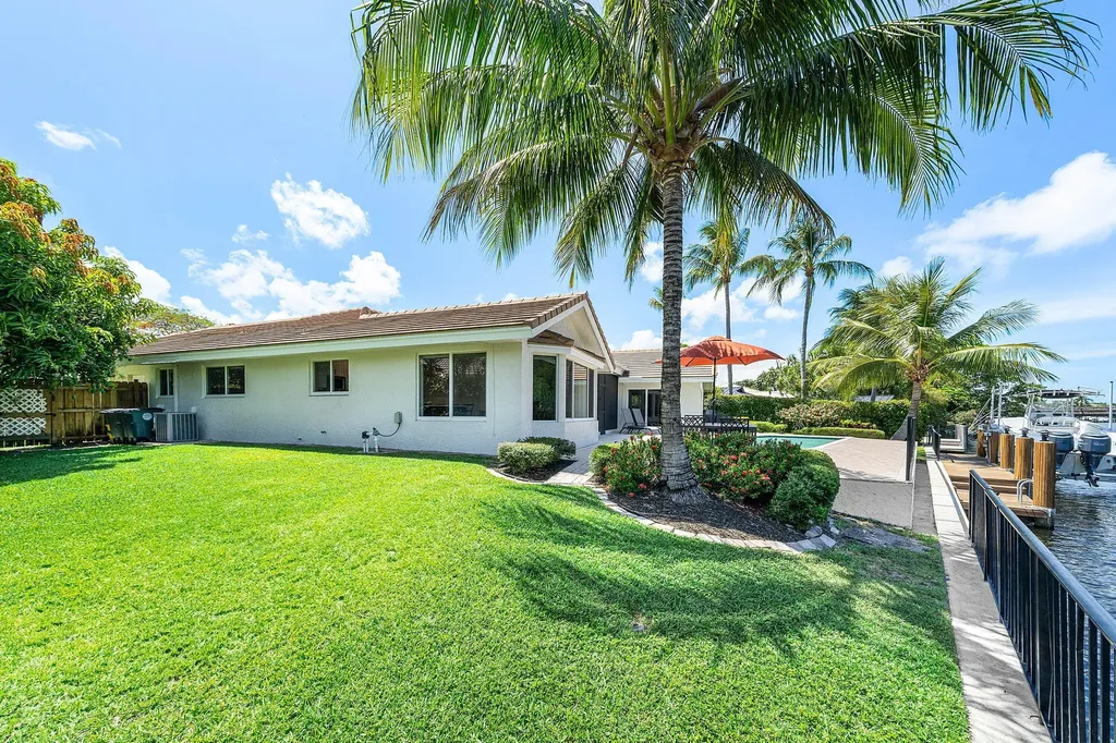 763 Camino Lakes Circle Boca Raton FL 33486