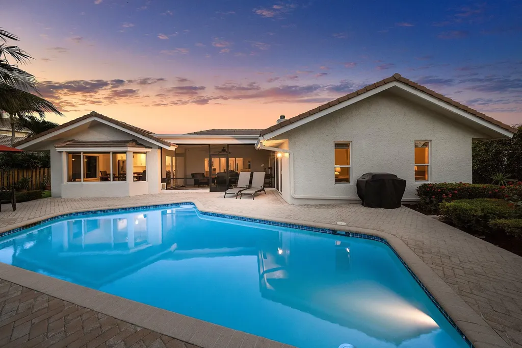 763 Camino Lakes Circle Boca Raton FL 33486