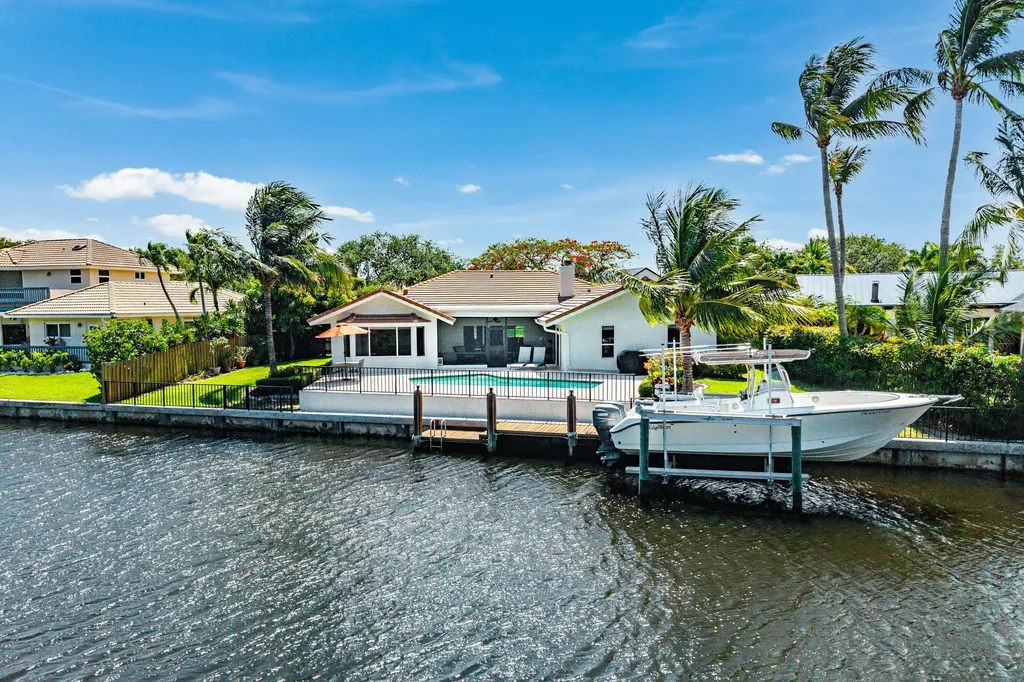 763 Camino Lakes Circle Boca Raton FL 33486