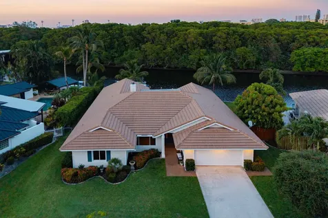 763 Camino Lakes Circle Boca Raton FL 33486