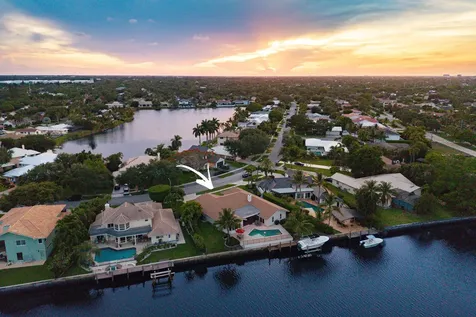 763 Camino Lakes Circle Boca Raton FL 33486