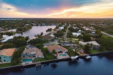 763 Camino Lakes Circle Boca Raton FL 33486