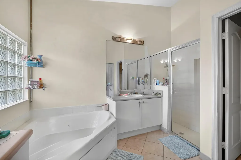 19305 SW 66th Street Pembroke Pines FL 33332