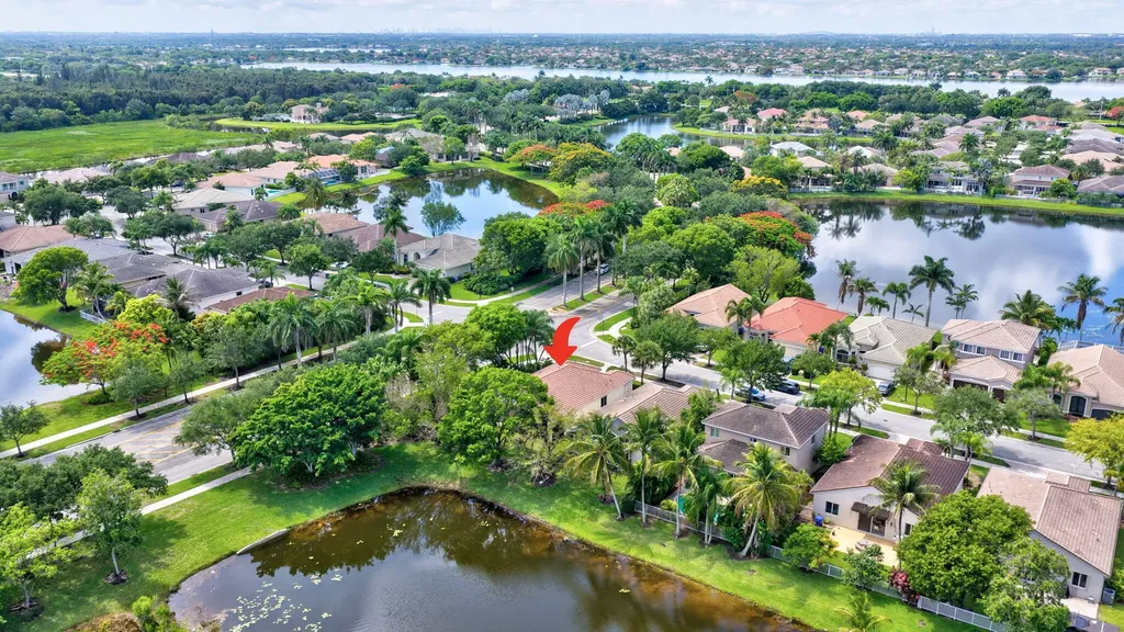 19305 SW 66th Street Pembroke Pines FL 33332