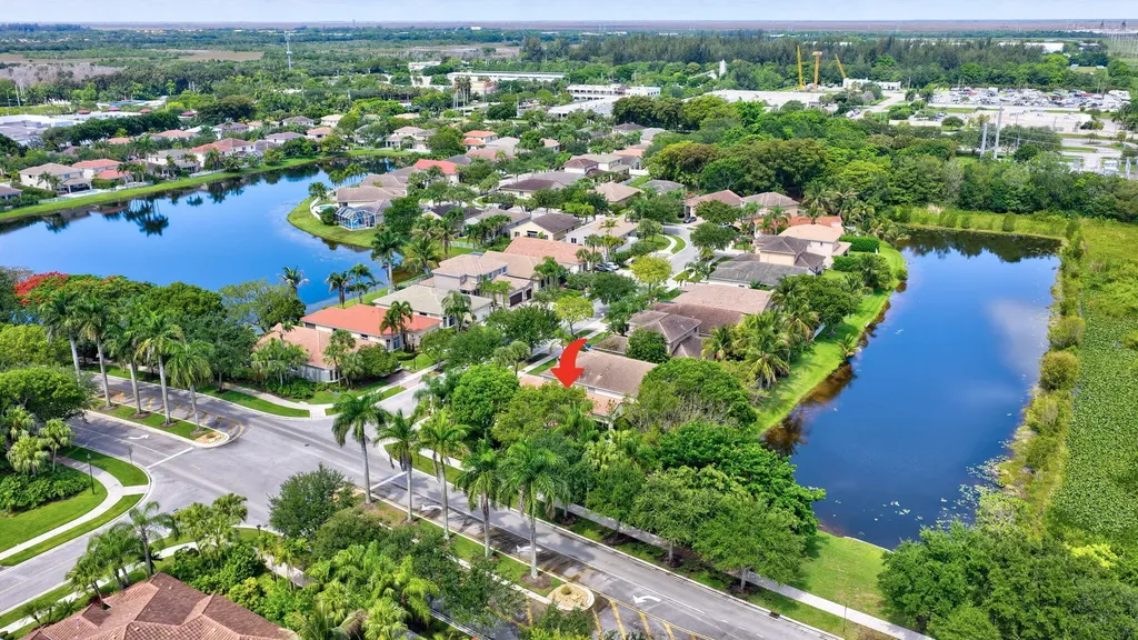 19305 SW 66th Street Pembroke Pines FL 33332