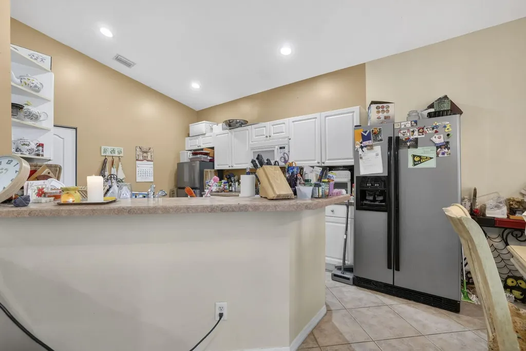 19305 SW 66th Street Pembroke Pines FL 33332
